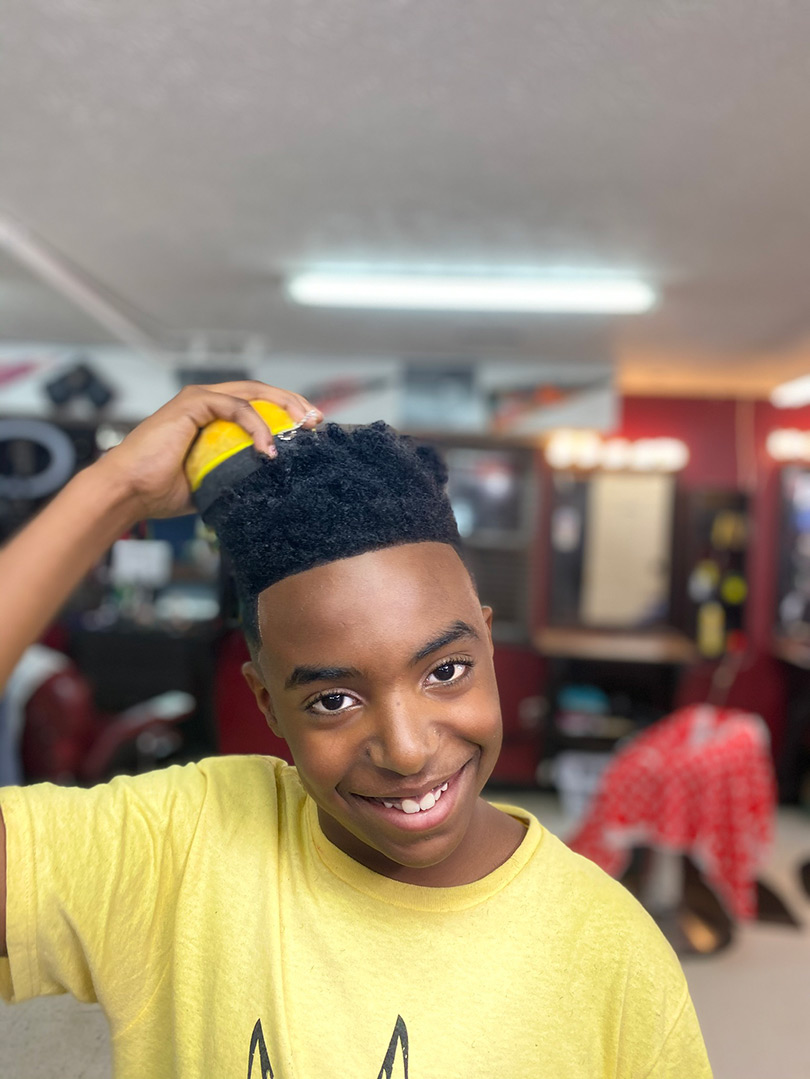 Revival Barber And Beauty Academy Boy Yellow Shirt Sponge 00 